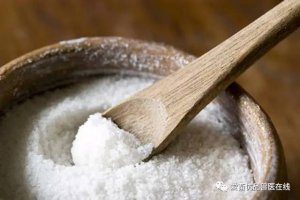 我们天天吃的食盐 竟然对养猪有妙用 